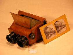 Stereoscopio a lenti mobili con foto
